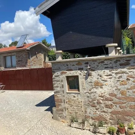 Prázdninový dům Casa Mamosteira Refugio Sandim